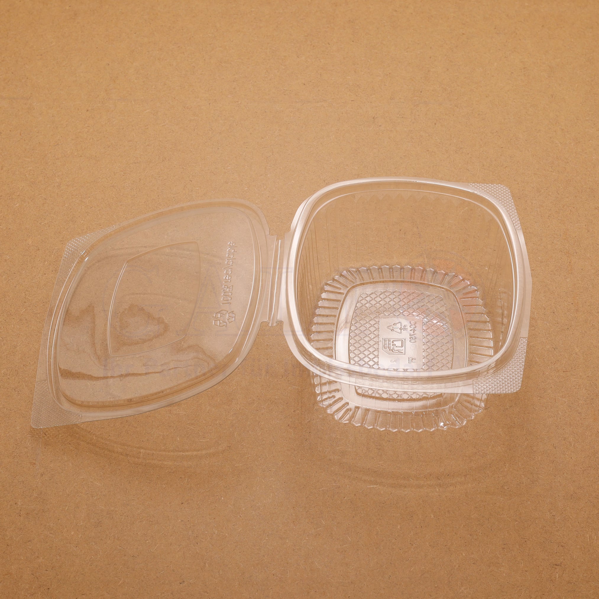 Klappbox oval 750ML 50 Stück RPET mit  Deckel
